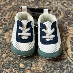 NWT Carter’s baby sneakers